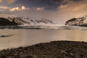 Fjallsárlón glacier lake