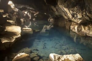 Grjótagjá Jon Snow hot spring