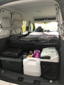 Interior VW Caddy Camper