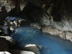 Jon Snow's cave - Grjótagjá