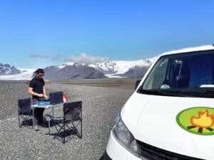 Snack time on the road