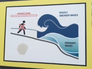 Sneaker waves warning sign