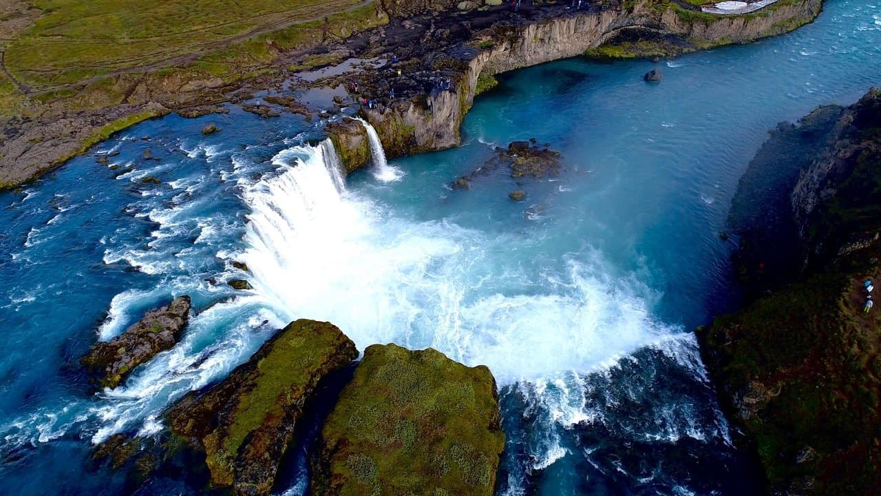 The Diamond Circle Travel Guide