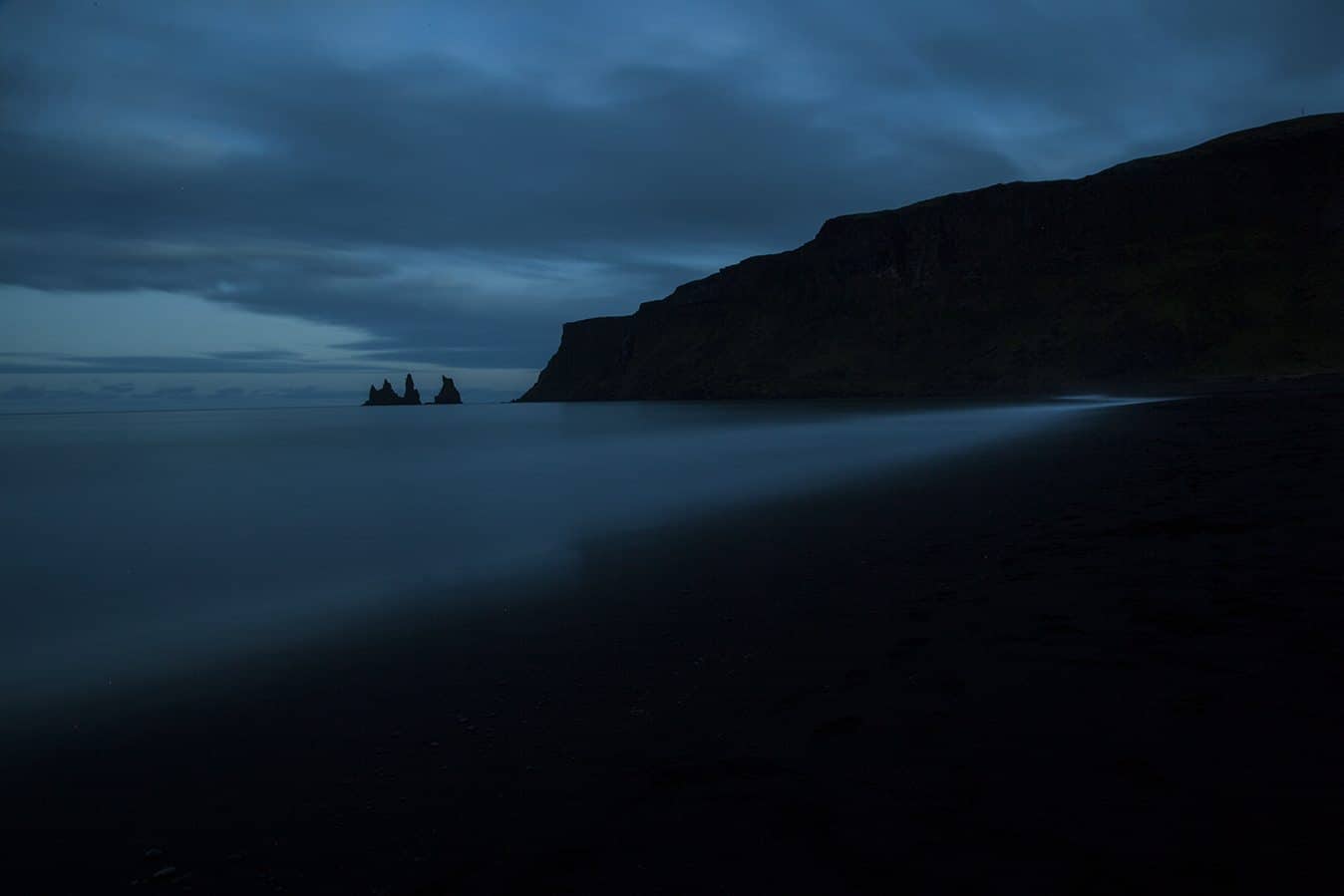 Nighttime in Vík's black sand beach