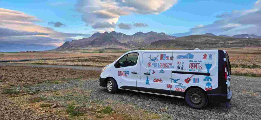 the Renault Trafic parked on a grassy field